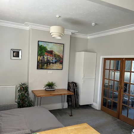 1 Bedroom Spacious Apartment Lytham St Annes Εξωτερικό φωτογραφία