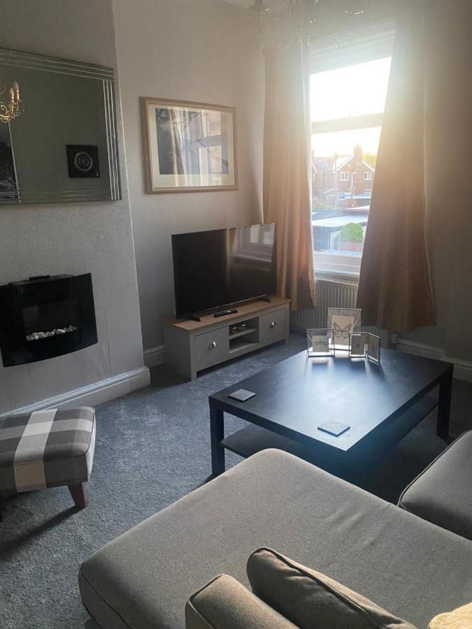 1 Bedroom Spacious Apartment Lytham St Annes Εξωτερικό φωτογραφία