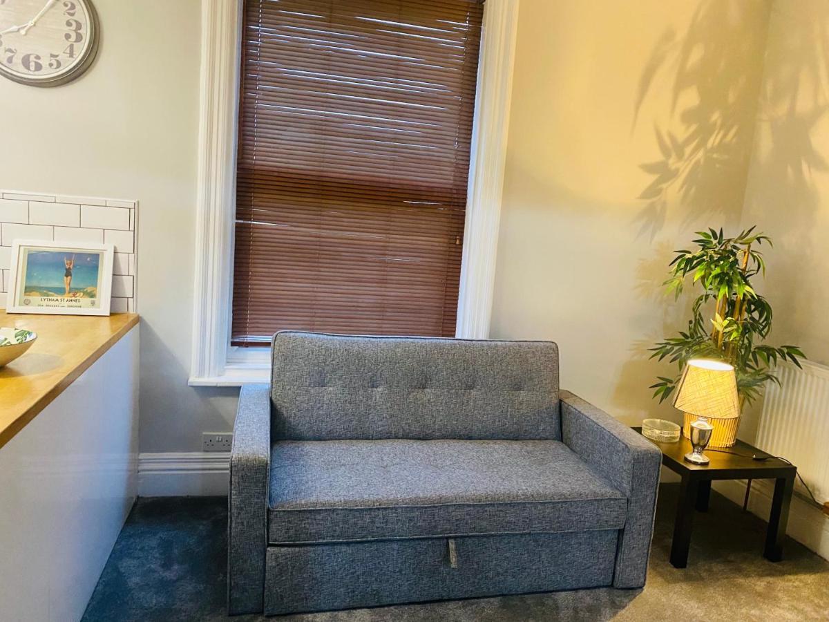 1 Bedroom Spacious Apartment Lytham St Annes Εξωτερικό φωτογραφία